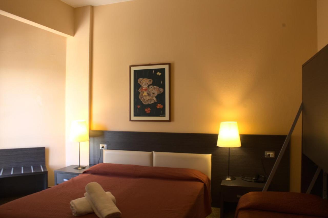 Hotel Palace Varazze Zewnętrze zdjęcie