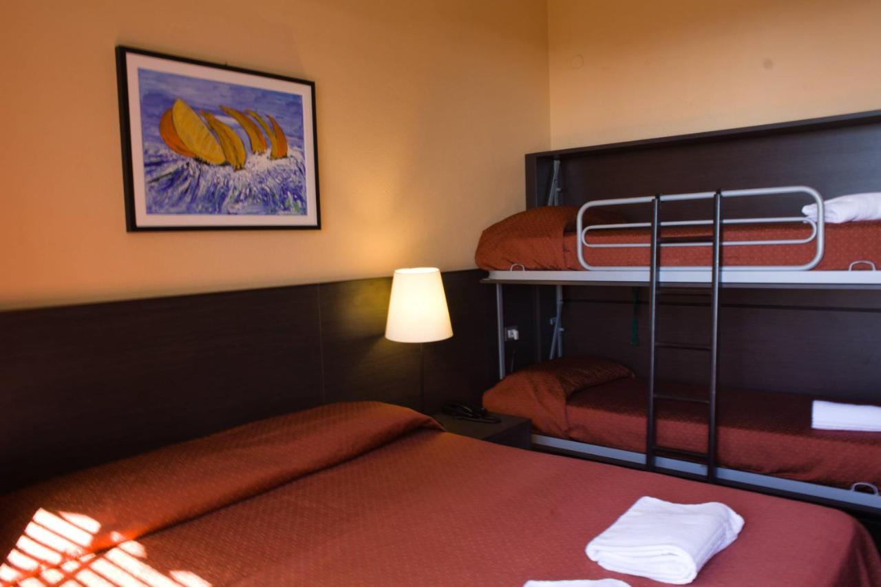 Hotel Palace Varazze Zewnętrze zdjęcie