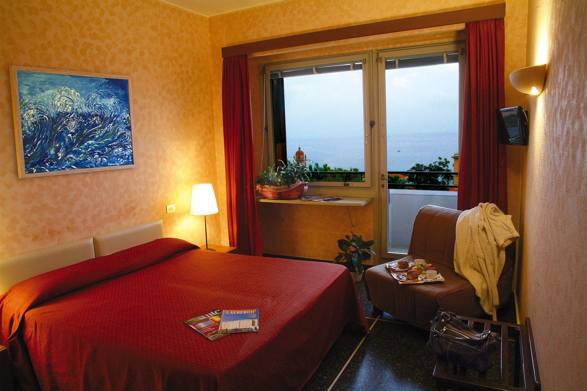 Hotel Palace Varazze Zewnętrze zdjęcie
