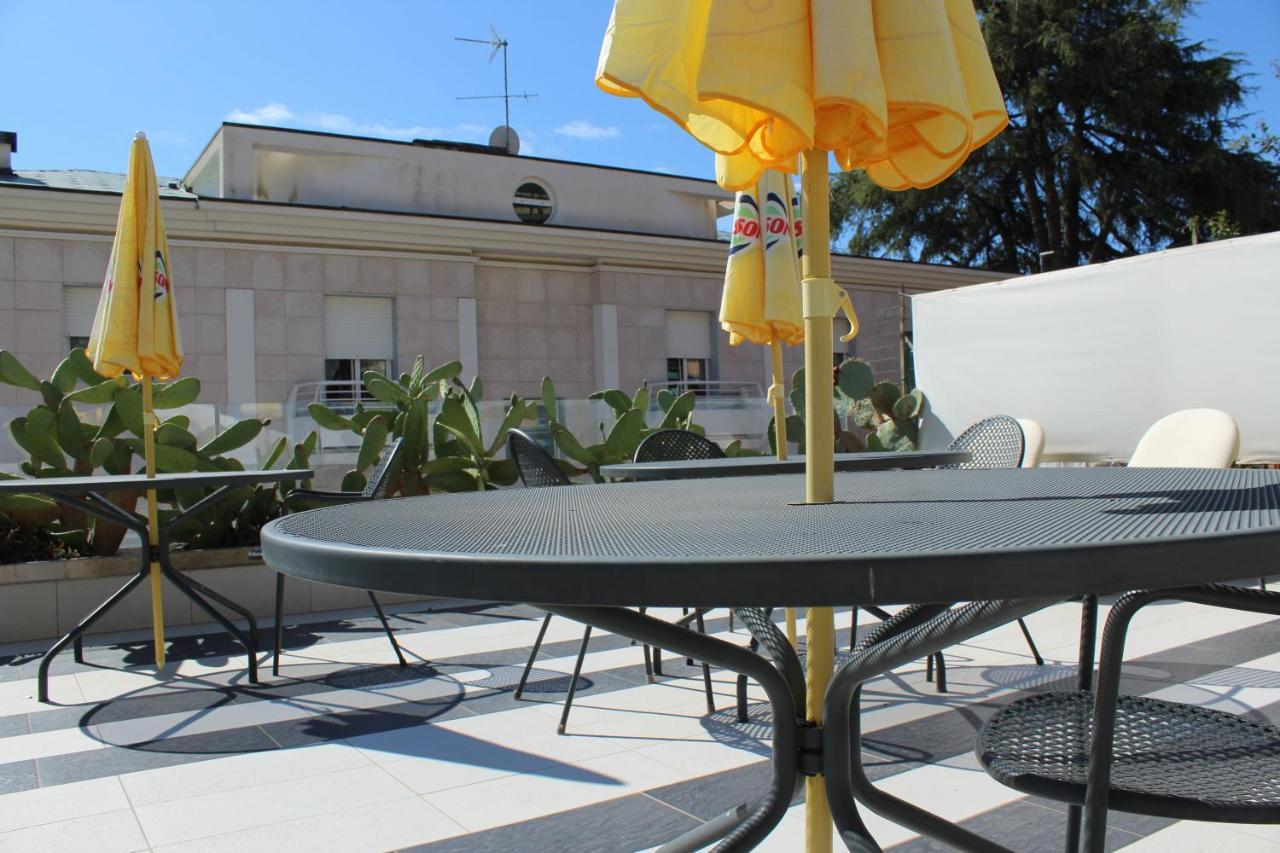 Hotel Palace Varazze Zewnętrze zdjęcie