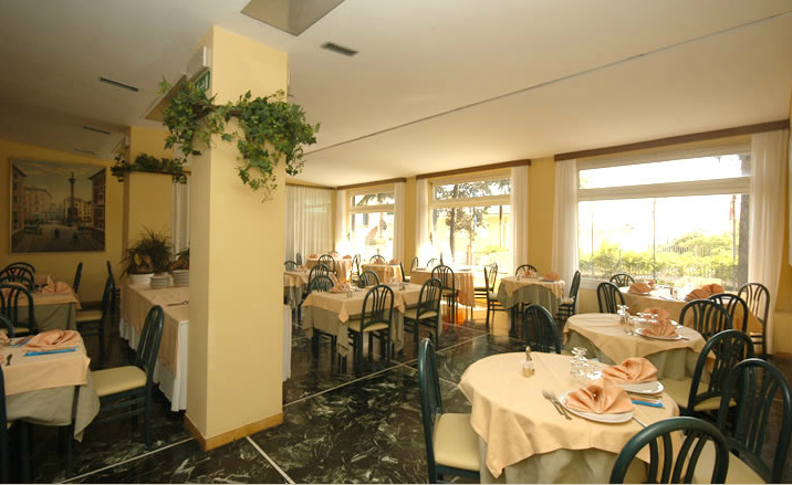 Hotel Palace Varazze Zewnętrze zdjęcie